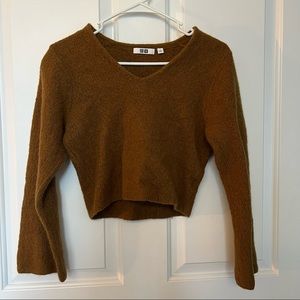 Mustard brown uniqlo u cropped sweater